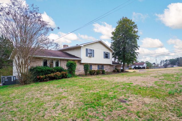8700 Reba Lane, Hixson, TN 37343