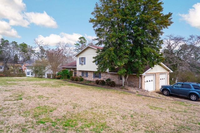 8700 Reba Lane, Hixson, TN 37343