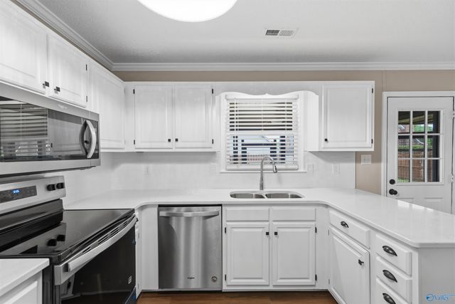 2716 Lexington Avenue SW, Decatur, AL 35603