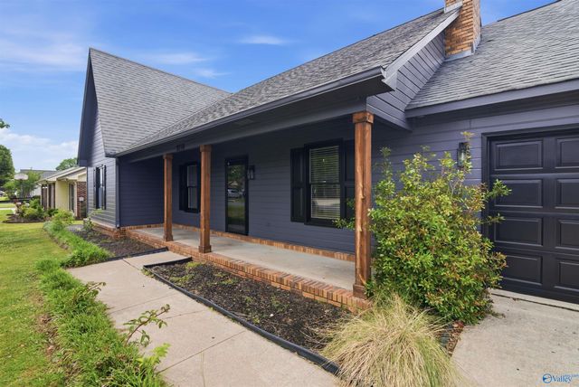 2716 Lexington Avenue SW, Decatur, AL 35603