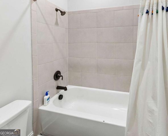 113 Vivian Lane, Peachtree City, GA 30269
