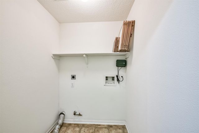 7931 Westington Lane, Houston, TX 77040
