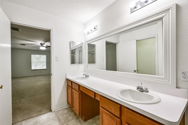 7931 Westington Lane, Houston, TX 77040