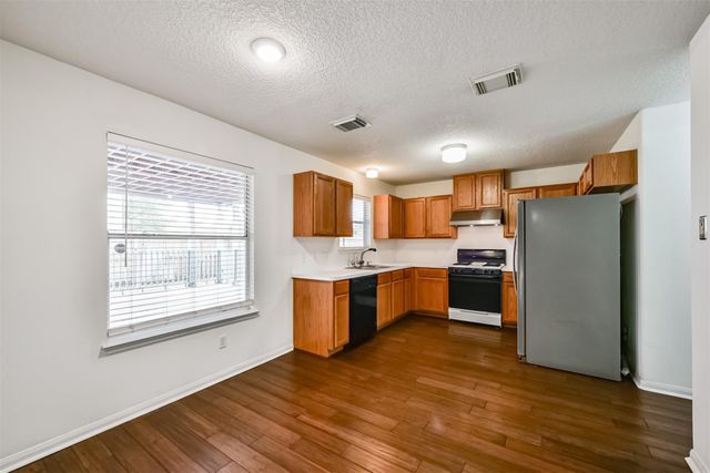 7931 Westington Lane, Houston, TX 77040