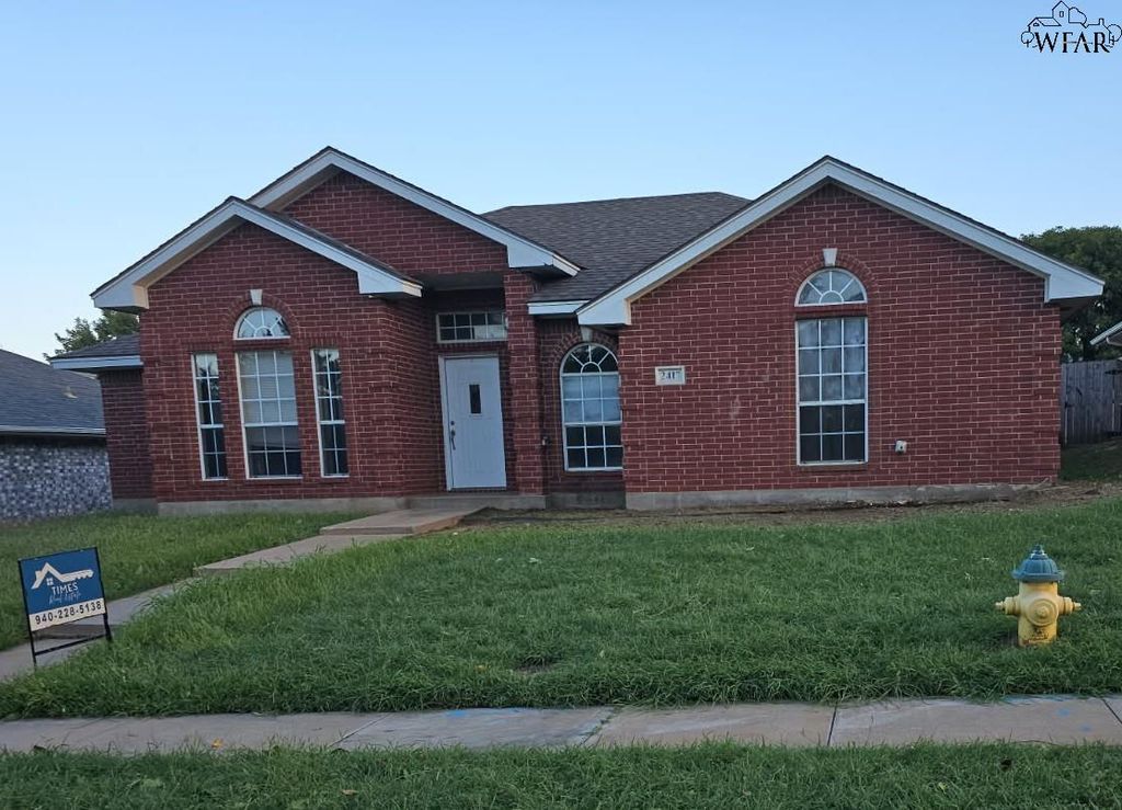 2417 MISSILE ROAD, Wichita Falls, TX 76306