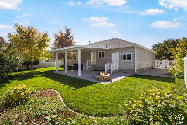 10242 N REDWOOD DR, Cedar Hills, UT 84062