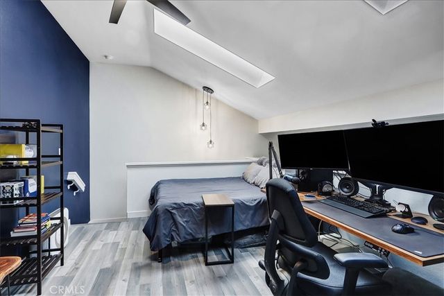 883 W 34th Street N, Long Beach, CA 90806