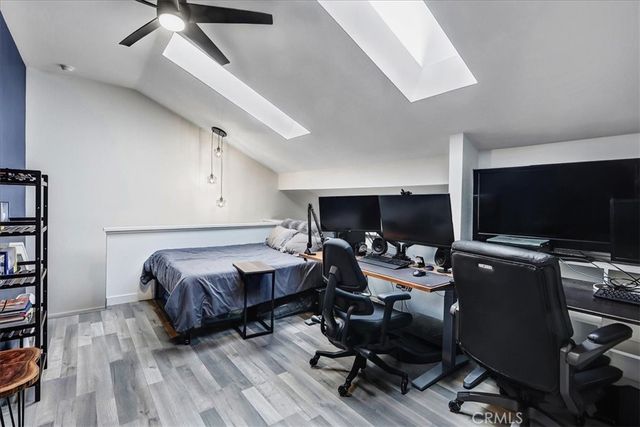 883 W 34th Street N, Long Beach, CA 90806