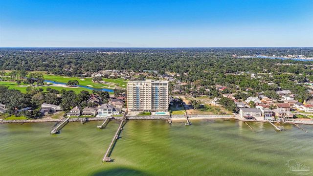 825 Bayshore Dr 302, Pensacola, FL 32507