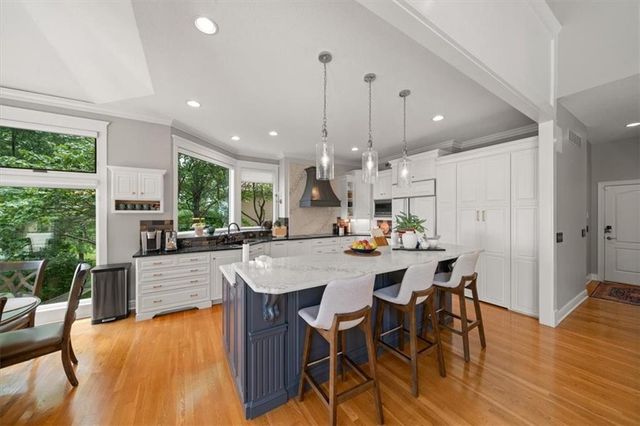 13905 Dearborn Street, Overland Park, KS 66223