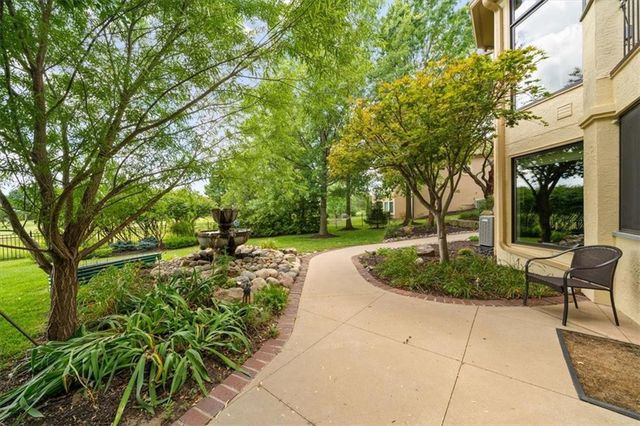 13905 Dearborn Street, Overland Park, KS 66223