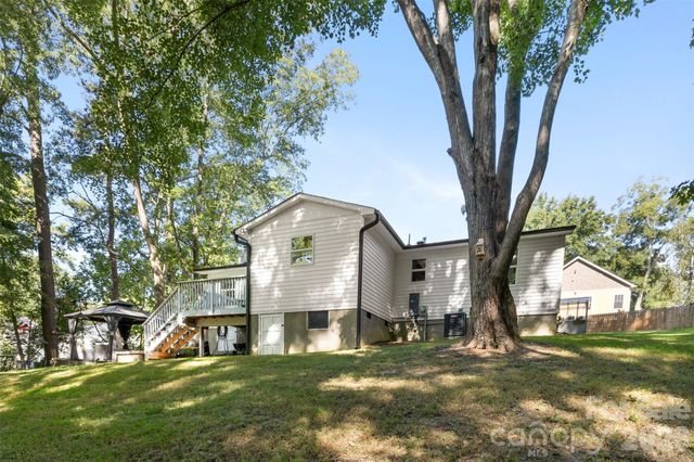 424 Arbor Drive, Waxhaw, NC 28173