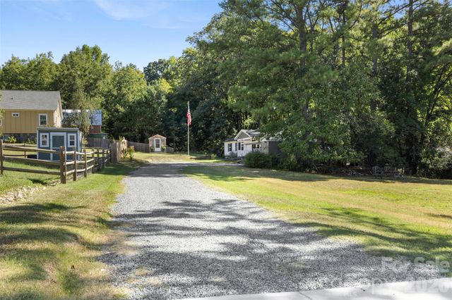 424 Arbor Drive, Waxhaw, NC 28173