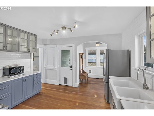 56399 HAZEN Rd, Warren, OR 97053