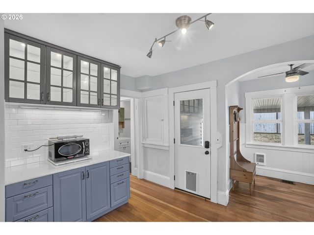 56399 HAZEN Rd, Warren, OR 97053