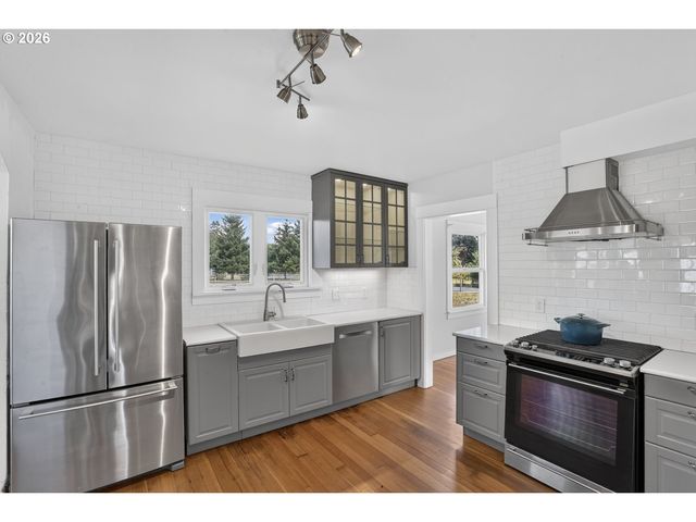 56399 HAZEN Rd, Warren, OR 97053