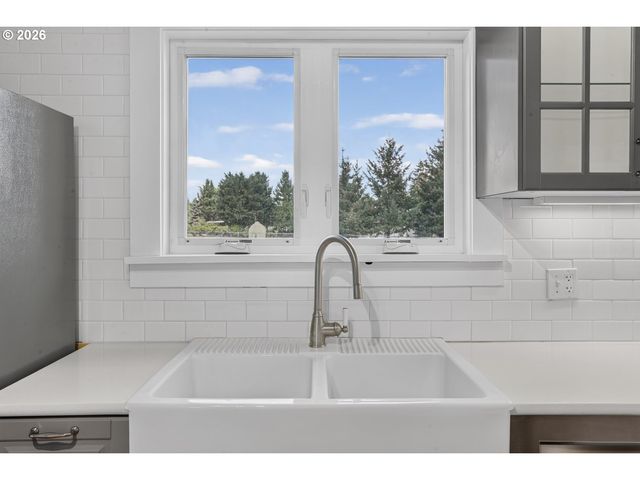 56399 HAZEN Rd, Warren, OR 97053