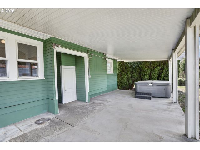 56399 HAZEN Rd, Warren, OR 97053