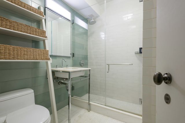 211 E 51ST Street 6AB, New York City, NY 10022