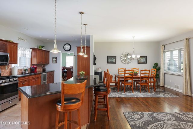 771 Park Avenue, Belford, NJ 07718