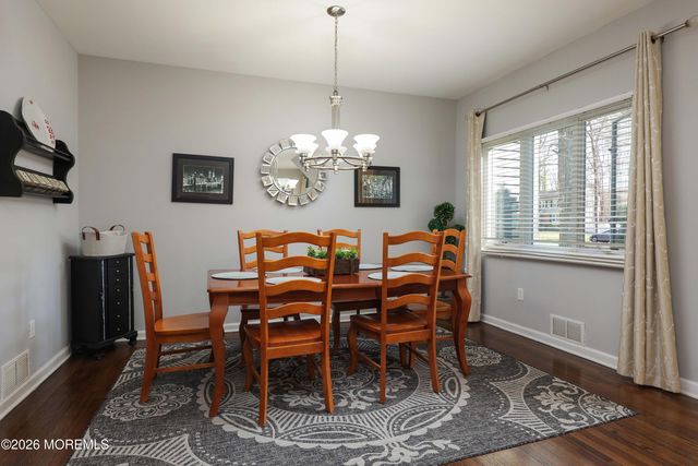 771 Park Avenue, Belford, NJ 07718