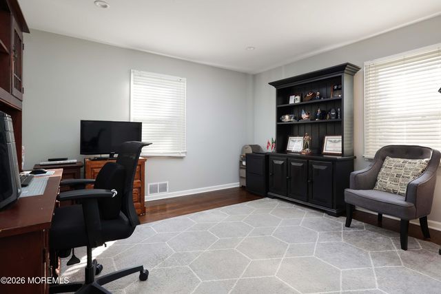 771 Park Avenue, Belford, NJ 07718