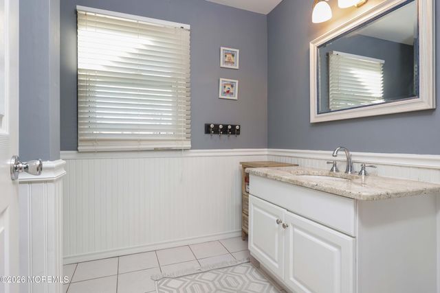 771 Park Avenue, Belford, NJ 07718