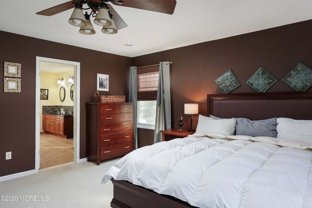 771 Park Avenue, Belford, NJ 07718