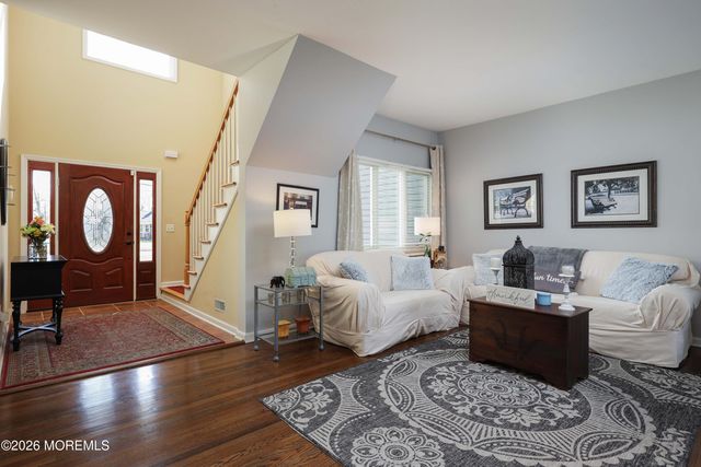 771 Park Avenue, Belford, NJ 07718