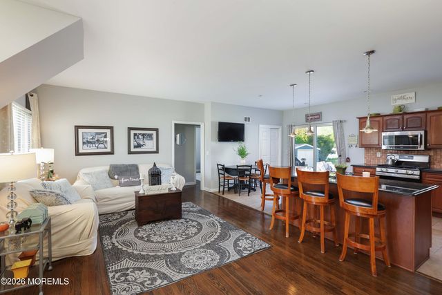 771 Park Avenue, Belford, NJ 07718