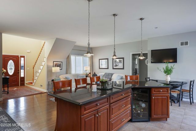 771 Park Avenue, Belford, NJ 07718