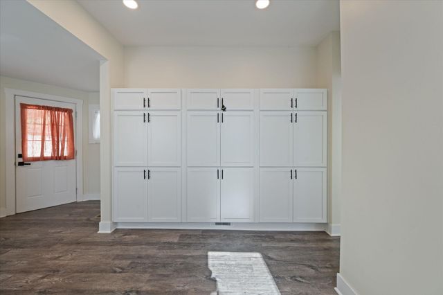 3 PARK Circle, Council Bluffs, IA 51503