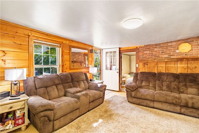 197 Lewis Farm Road, Coventry, RI 02827