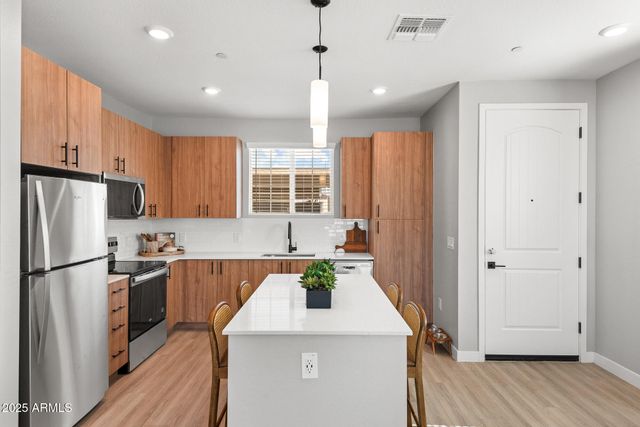 1297 E Broadway Avenue 132, Apache Junction, AZ 85119