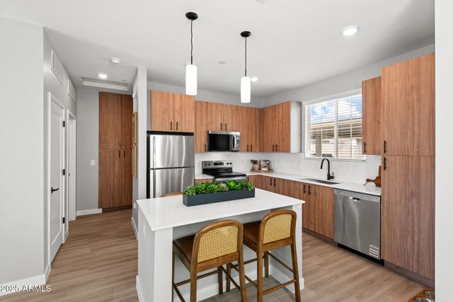 1297 E Broadway Avenue 132, Apache Junction, AZ 85119