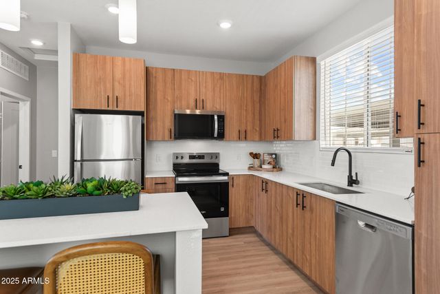 1297 E Broadway Avenue 132, Apache Junction, AZ 85119