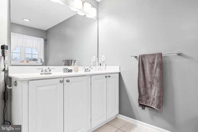 148 SOUTH AVE, Swedesboro, NJ 08085