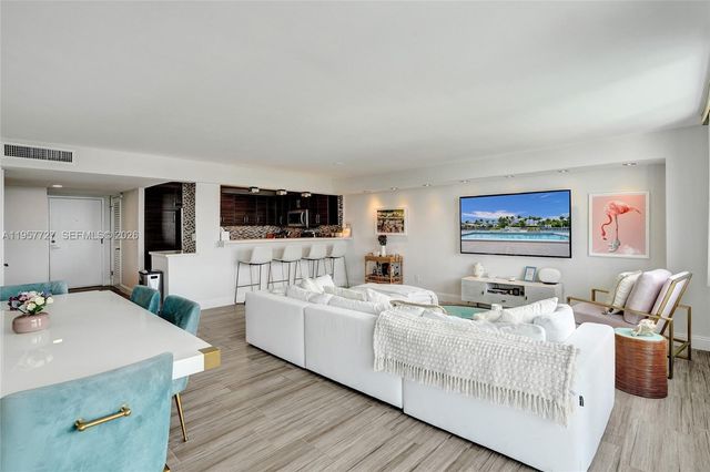 10000 W Bay Harbor Dr PH23, Bay Harbor Islands, FL 33154