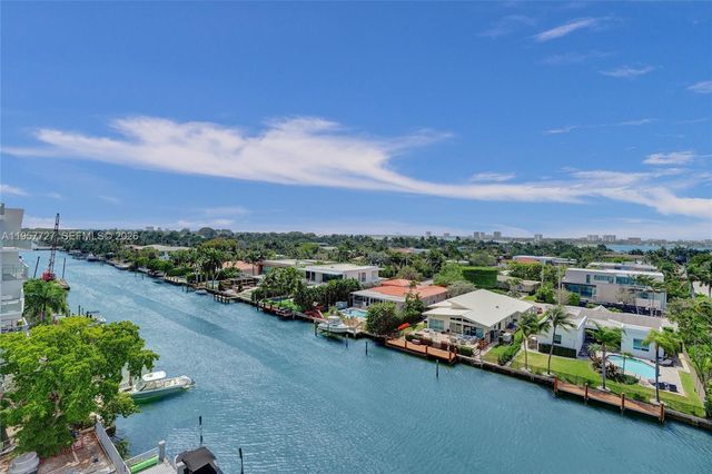 10000 W Bay Harbor Dr PH23, Bay Harbor Islands, FL 33154