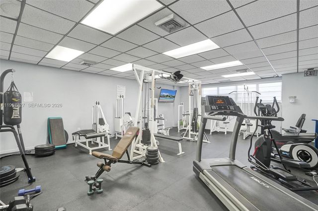 10000 W Bay Harbor Dr PH23, Bay Harbor Islands, FL 33154