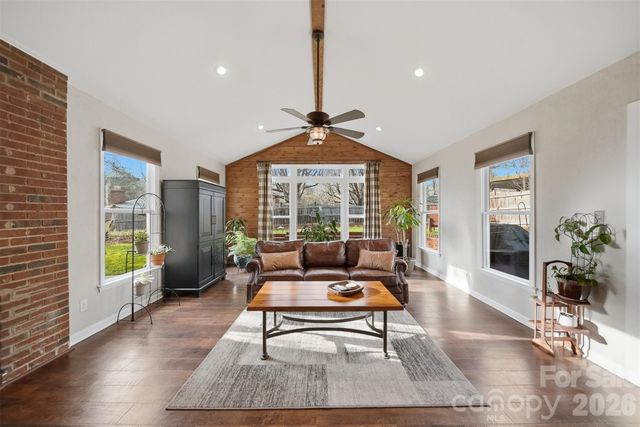 609 Fredricksburg Road, Matthews, NC 28105