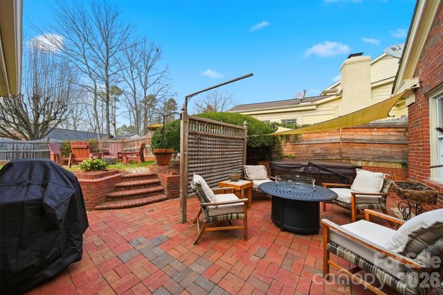 609 Fredricksburg Road, Matthews, NC 28105