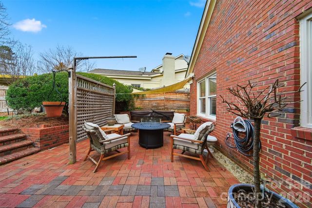 609 Fredricksburg Road, Matthews, NC 28105