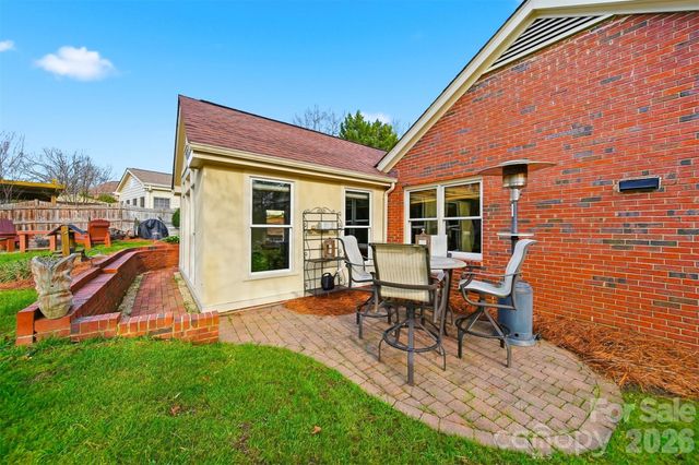 609 Fredricksburg Road, Matthews, NC 28105