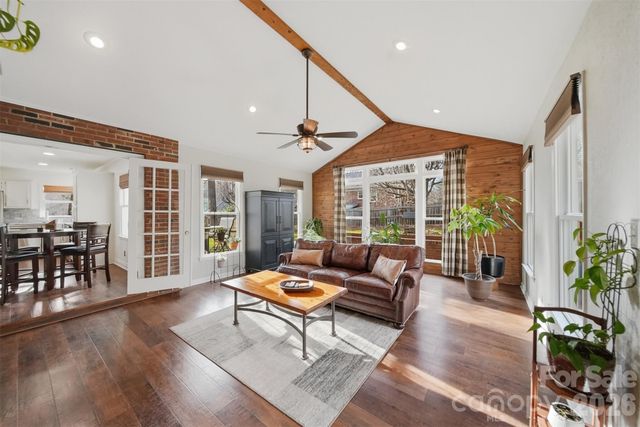 609 Fredricksburg Road, Matthews, NC 28105