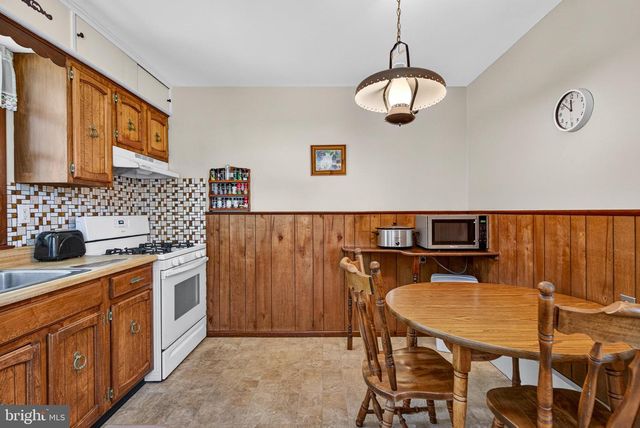 55 BITTLE AVE, Berlin, NJ 08009