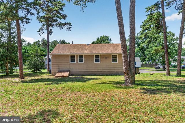 55 BITTLE AVE, Berlin, NJ 08009