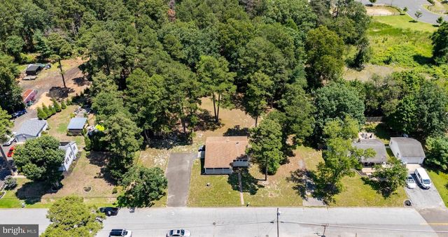 55 BITTLE AVE, Berlin, NJ 08009