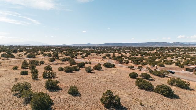 55 Tierra Antigua, Santa Fe, NM 87506