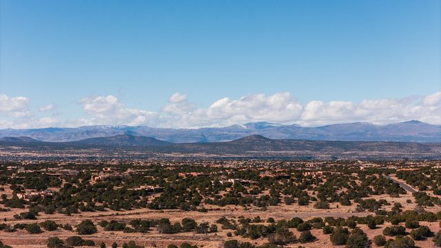 55 Tierra Antigua, Santa Fe, NM 87506